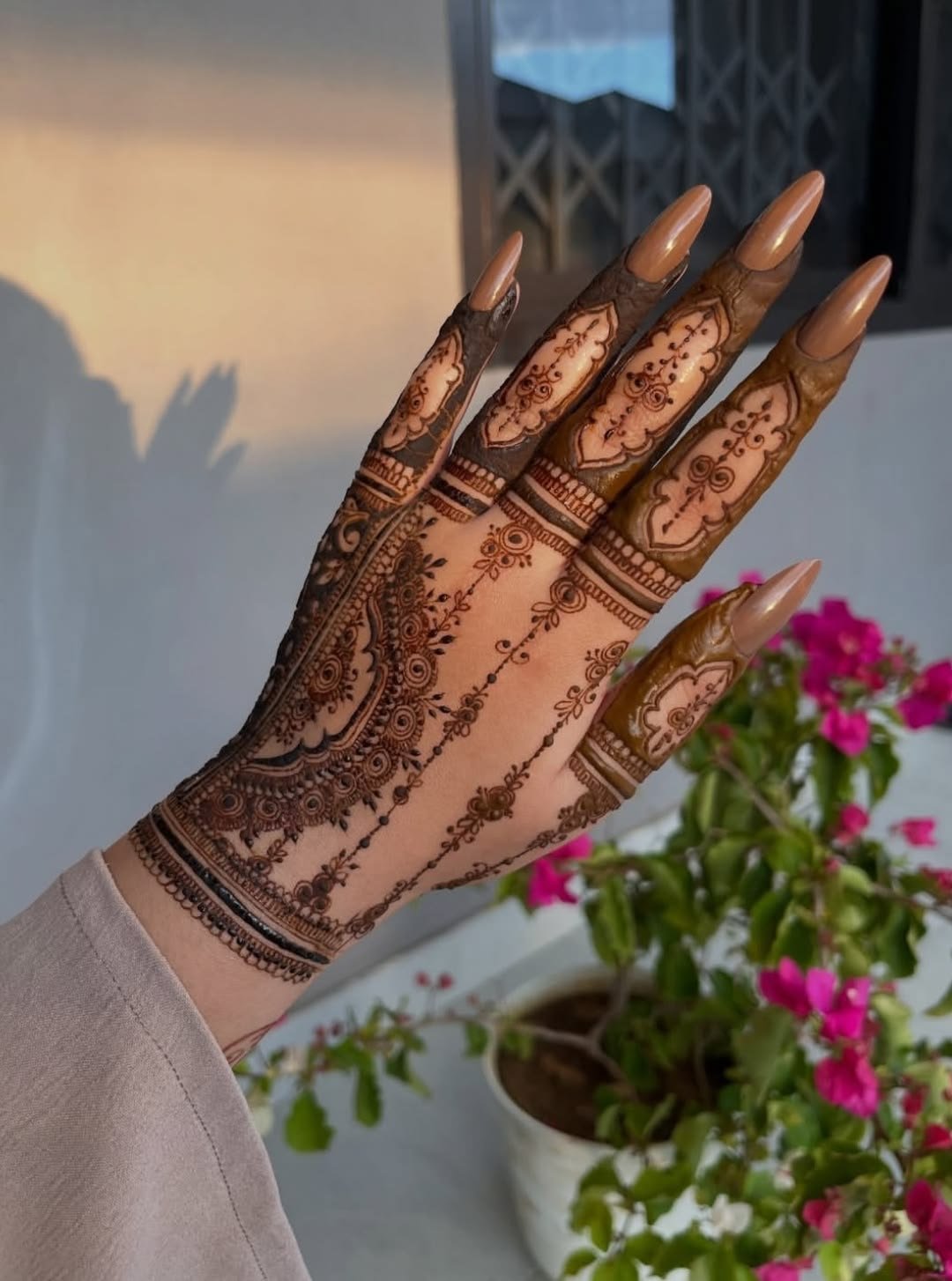 Arabic Mehendi floral pattern