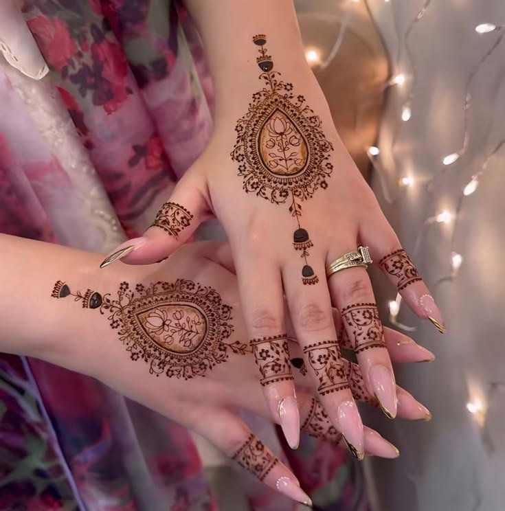 Karwa Chauth Mehendi